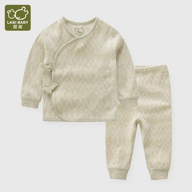 LABI BABY Baby's Comfortable Soft Fabric Cartoon Printed Slant Opening Boneless Workmanship Four Seasons homeware set